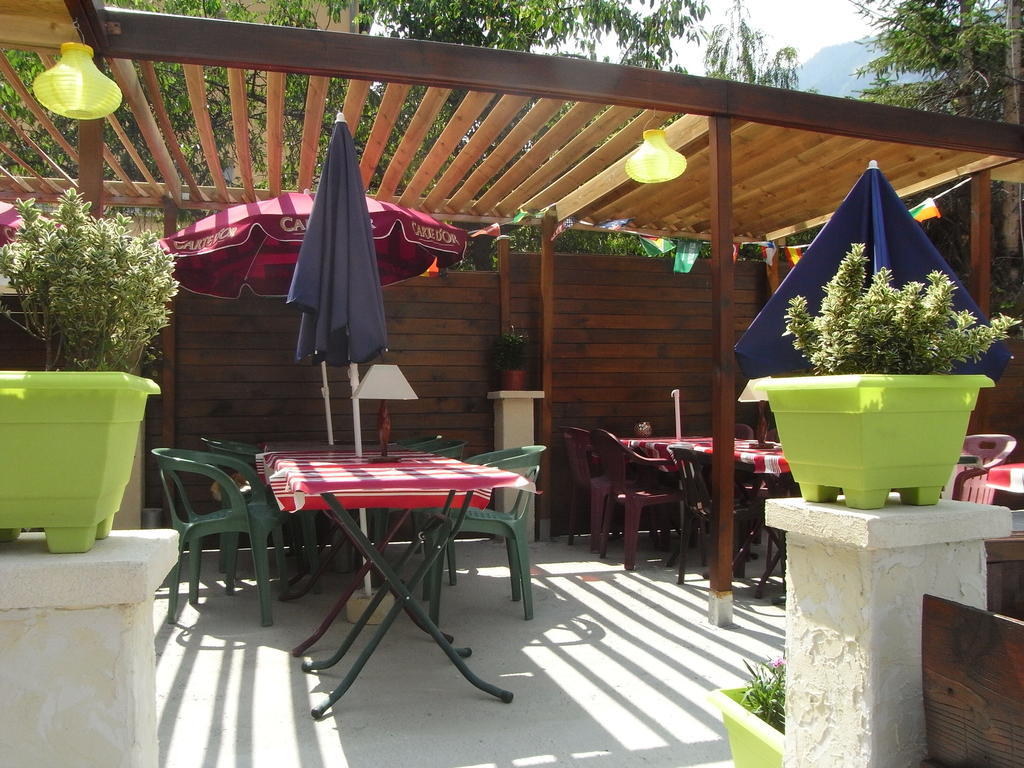 Hotel Le Terminus Le Bourg-dʼOisans Exterior foto