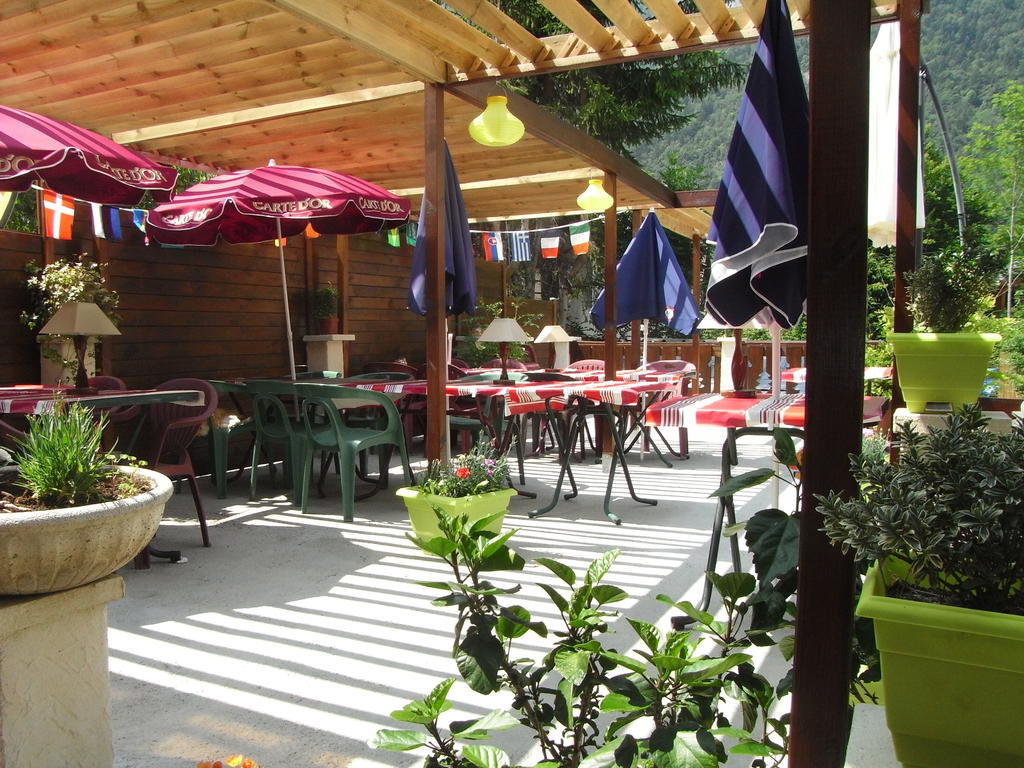 Hotel Le Terminus Le Bourg-dʼOisans Exterior foto